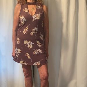 Socialite plum floral mini dress size Medium
